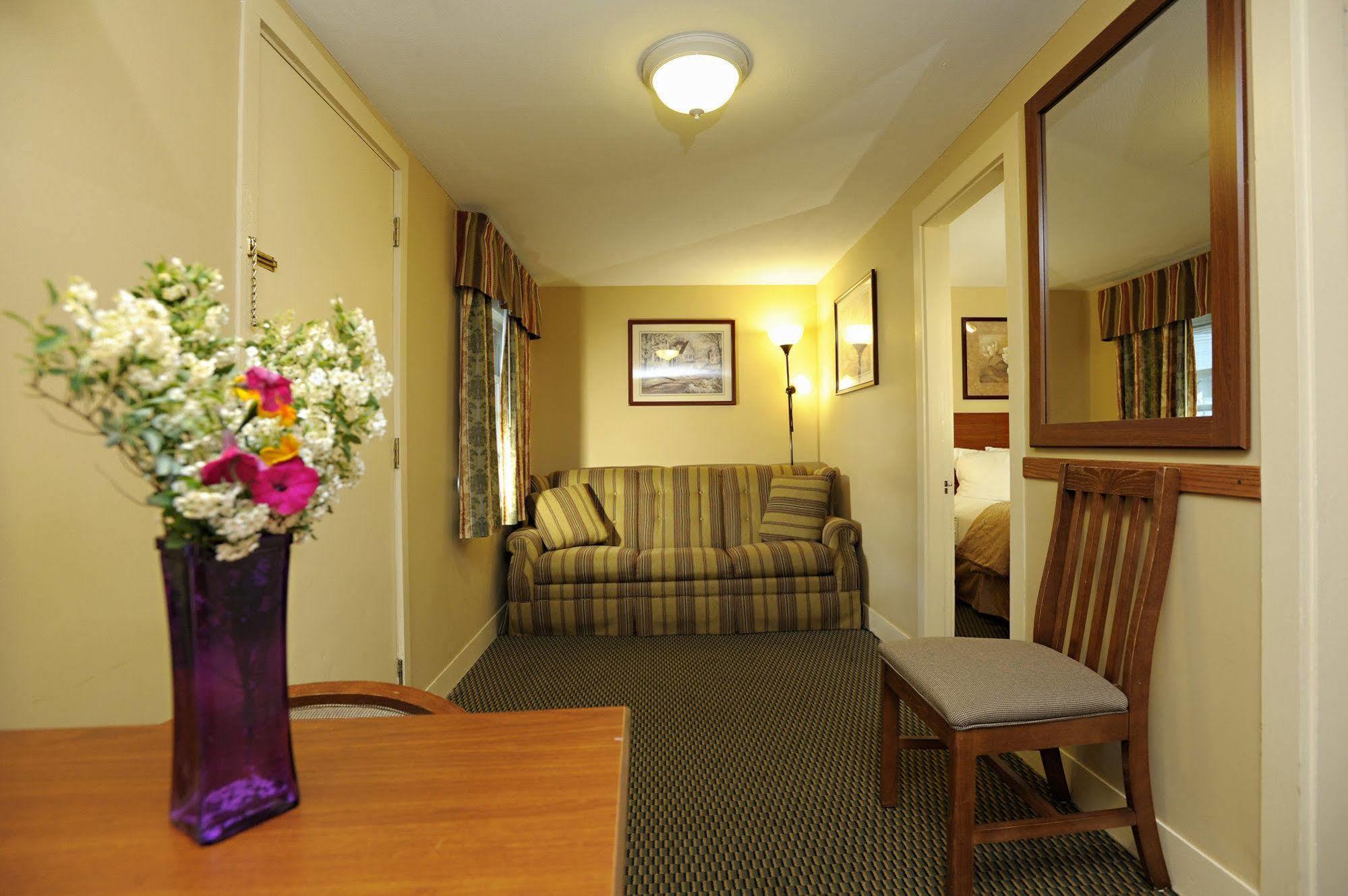Mt. Madison Inn & Suites Gorham Εξωτερικό φωτογραφία